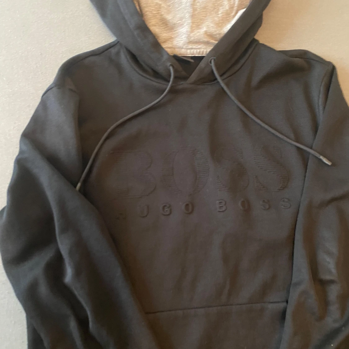 Svart hoodie från Hugo Boss