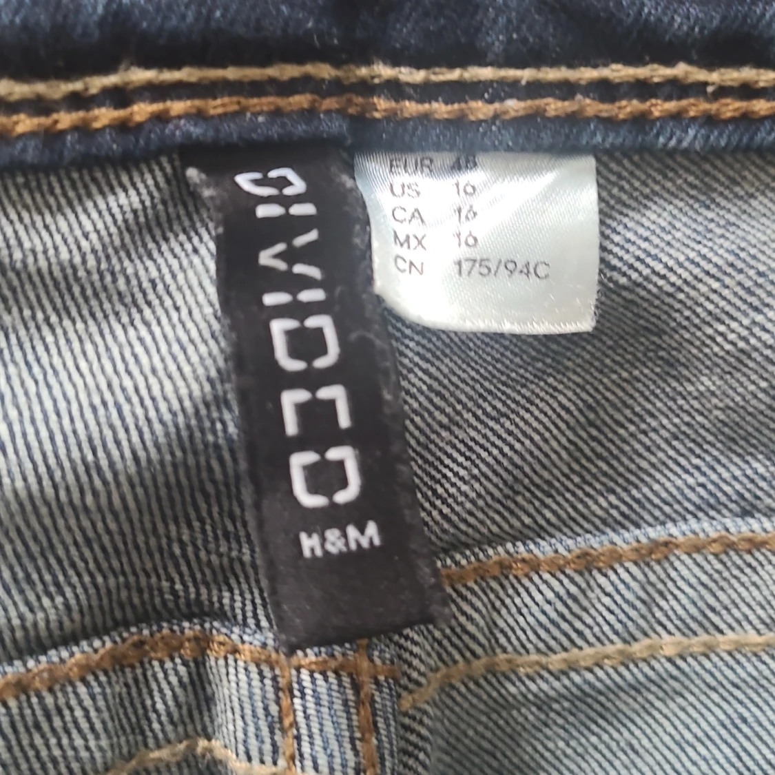 Blå bootcut jeans från H&M Divided - 3