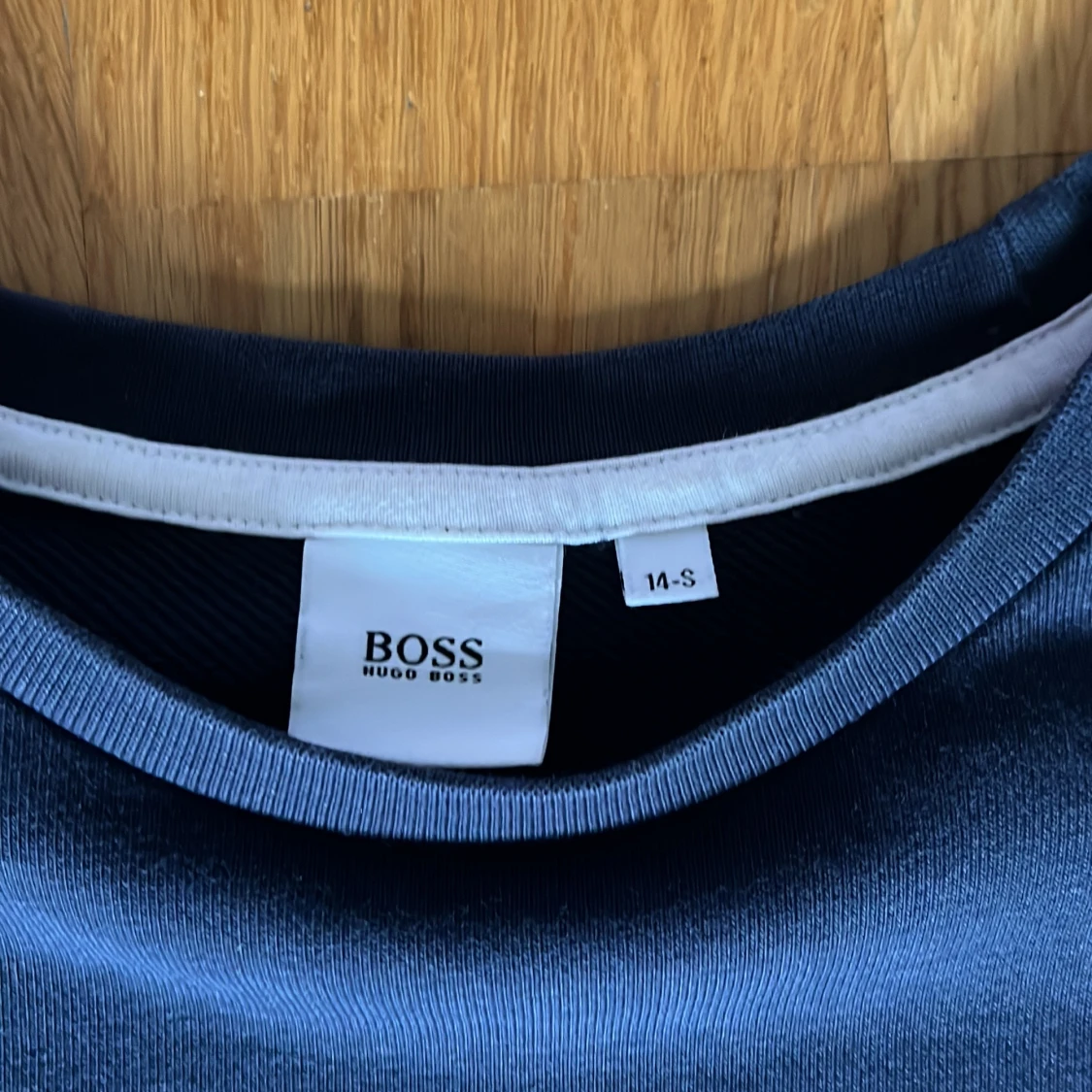 Hugo boss tröja - 1