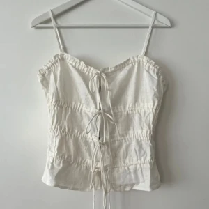 Korsett topp - Såå fin perfekt inför sommaren!!! Passar XS-M🥰🥰💓💓💓🥂🥂