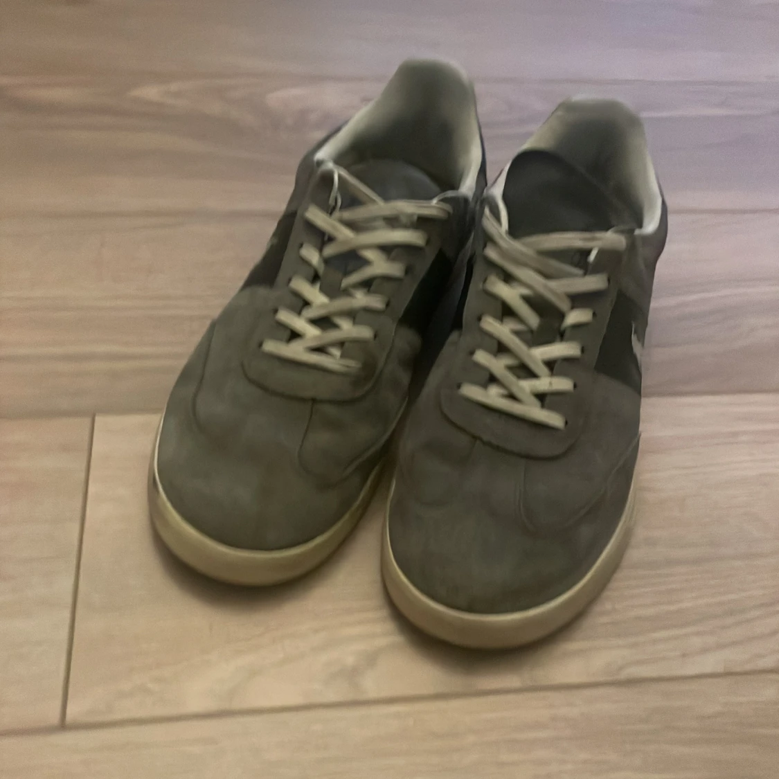 Grå sneakers från Polo Ralph Lauren - 1