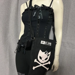 Svart axelväska med kattmotiv - Väska med bye bye Kitty. Material i bomullscanvas. Helt ny.