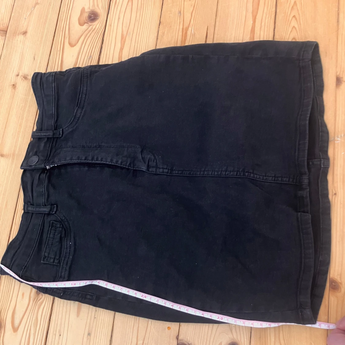 Svart jeanskjol  - 2