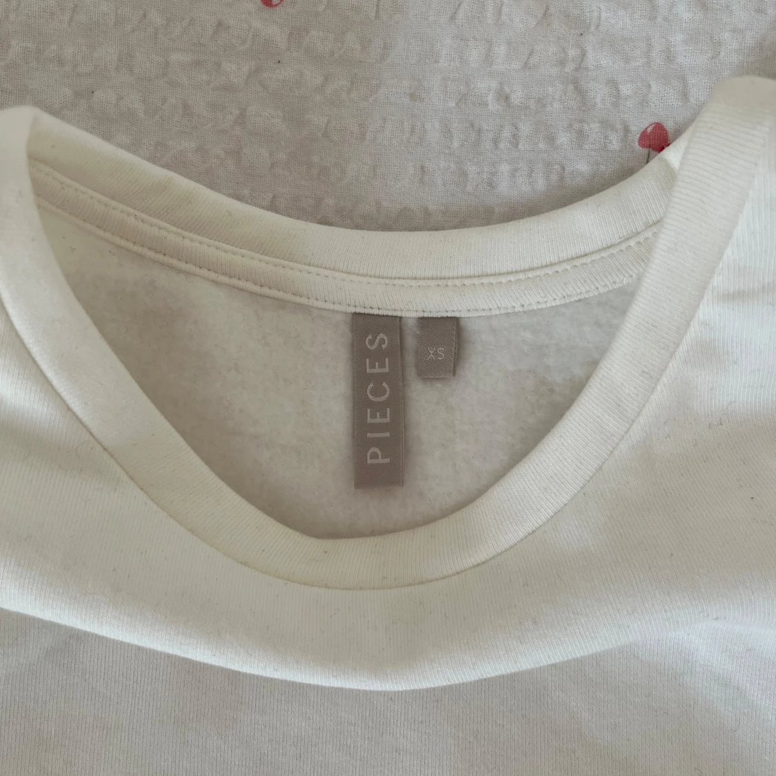 Vit topp från Pieces - 1