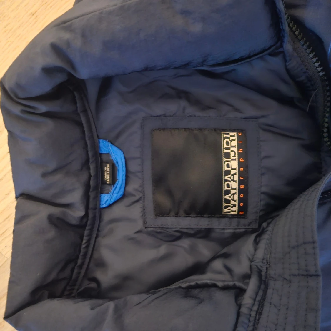 Blå dunväst från Napapijri - 1