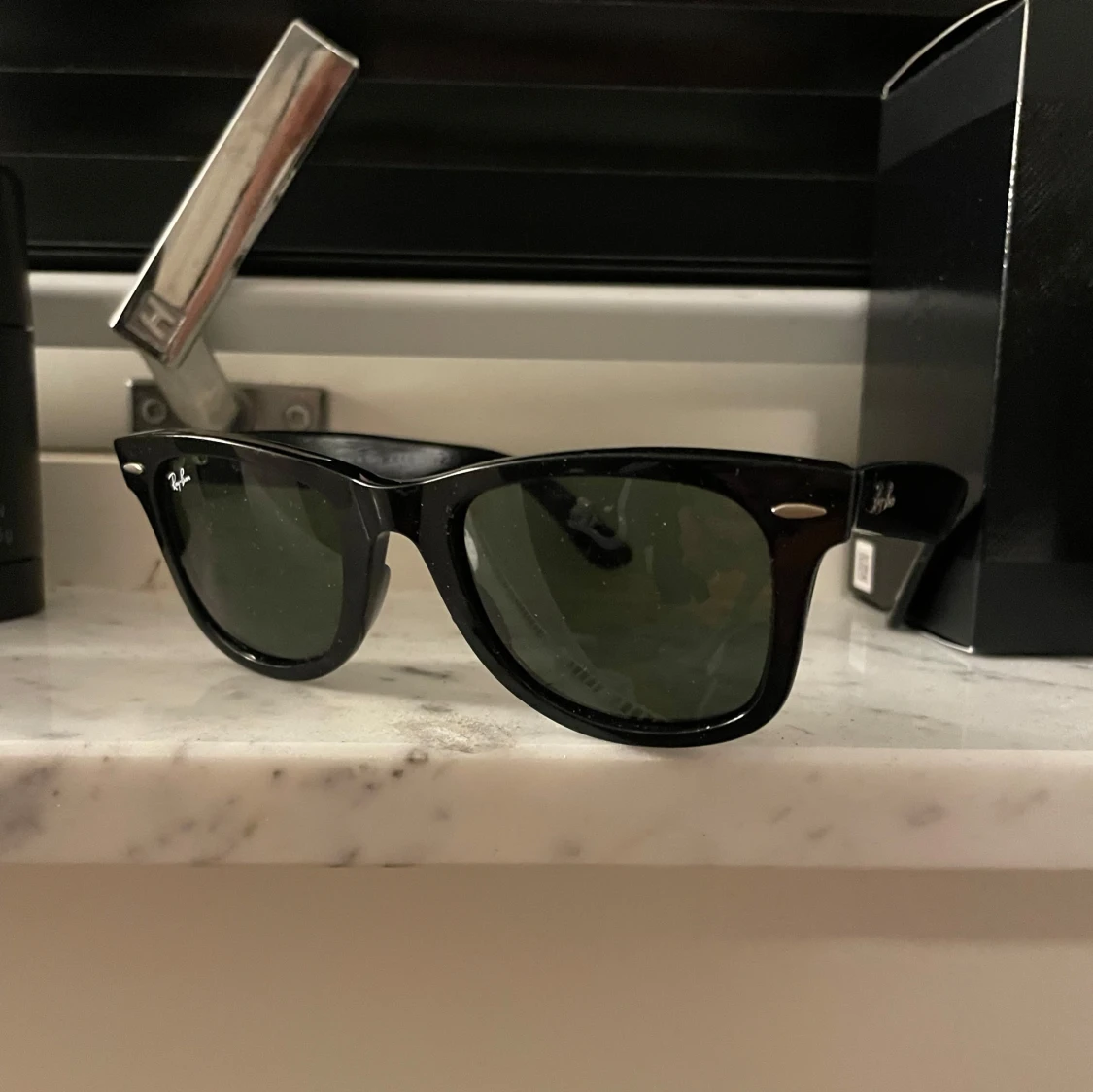 Svarta Wayfarer solglasögon från Ray-Ban