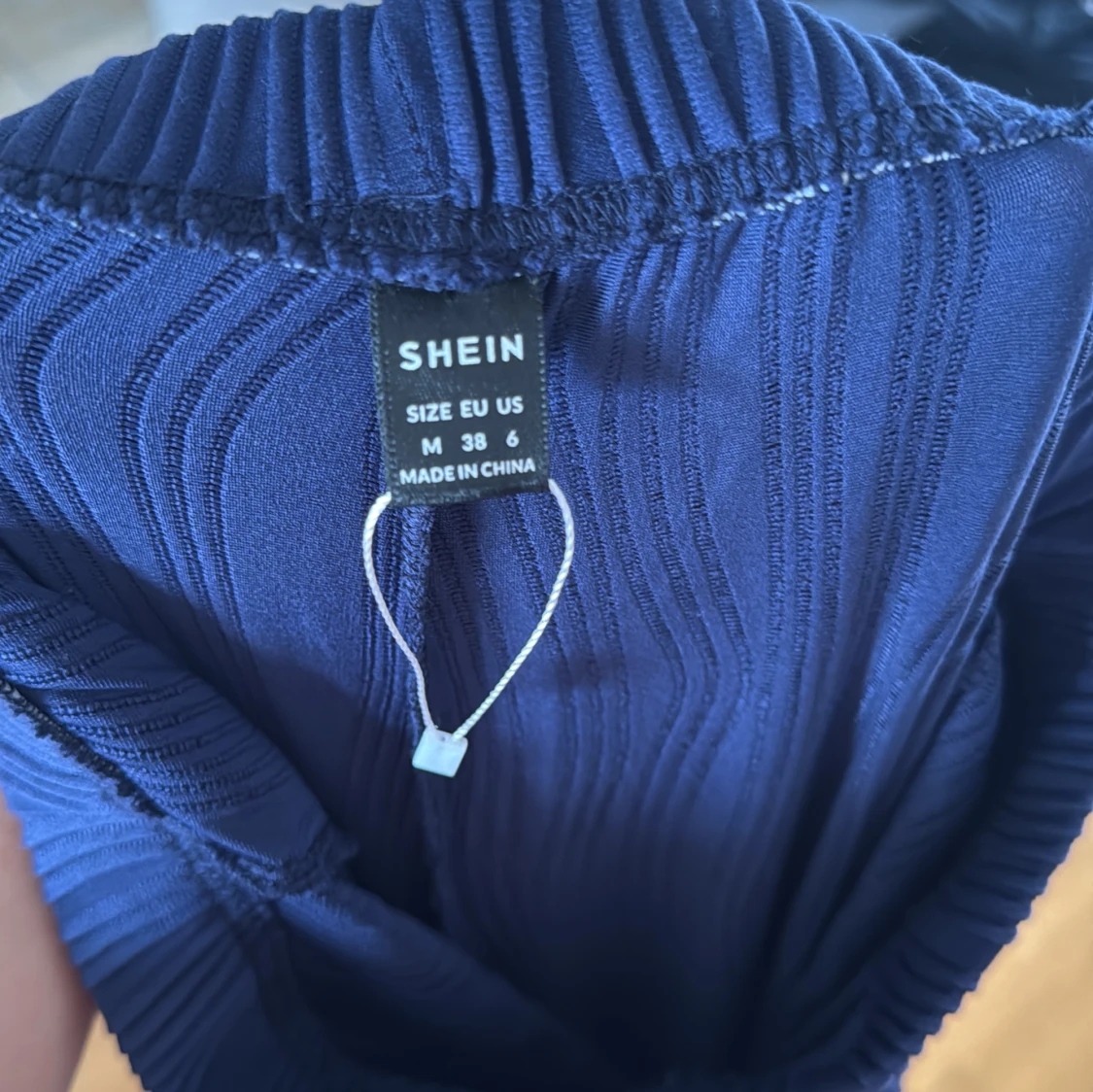 Mörkblå byxor från Shein - 2