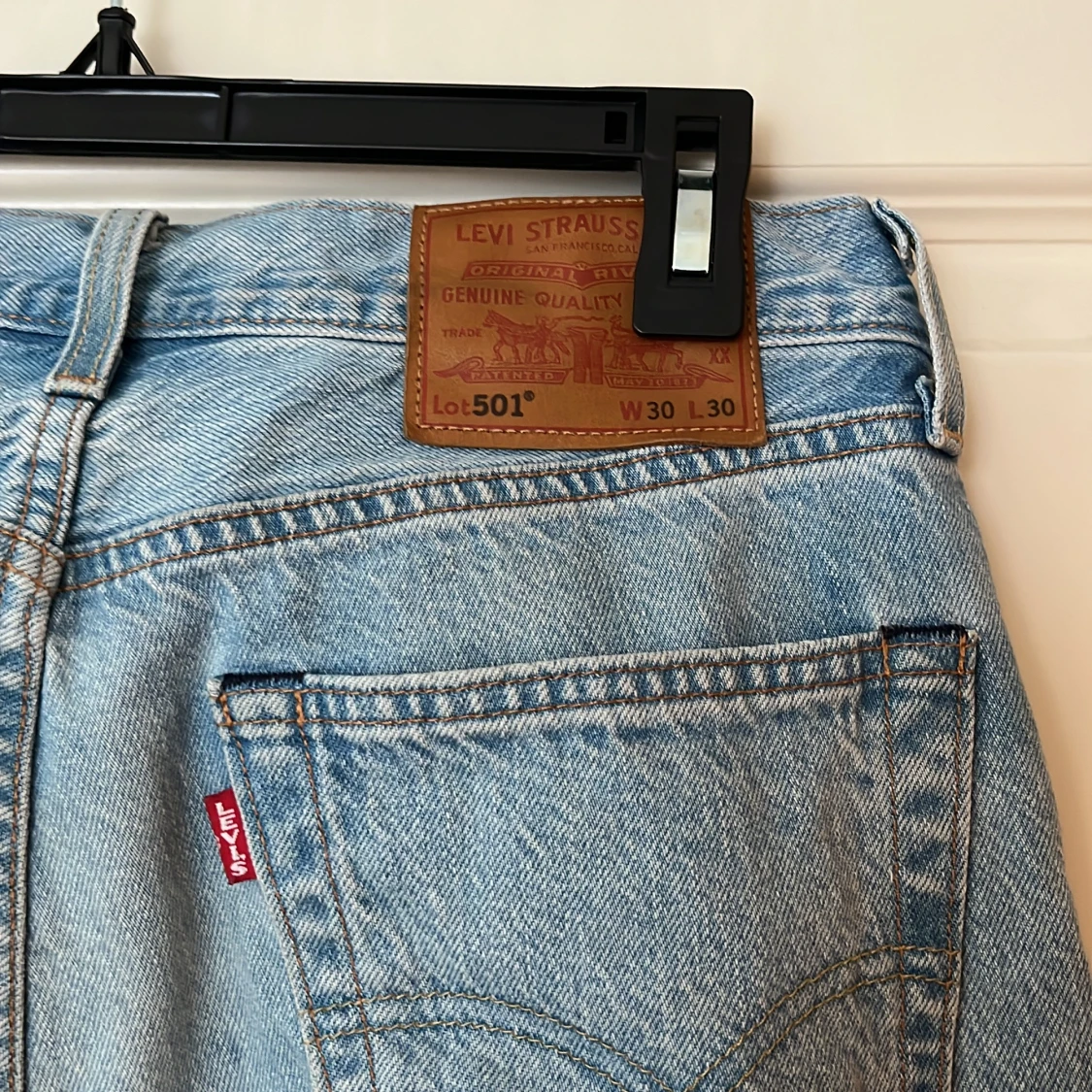 Levi's 501 jeans i ljusblå denim - 2