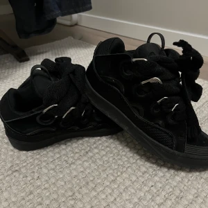Lanvin curbs  - 42