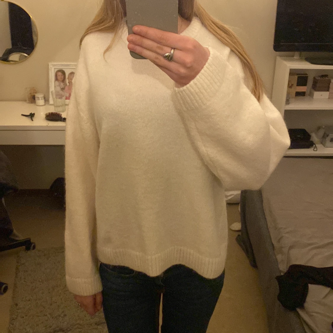 Vit stickad tröja från Gina Tricot