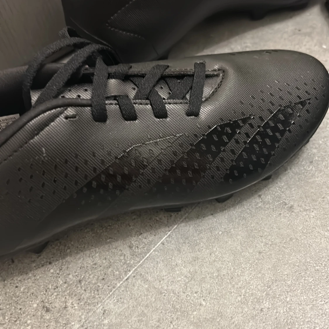 Adidas Predator Accuracy.4 fotbollsskor - 1