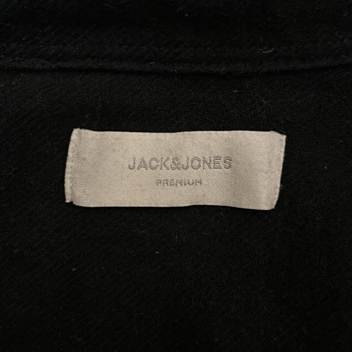 Svart overshirt från Jack & Jones - 3