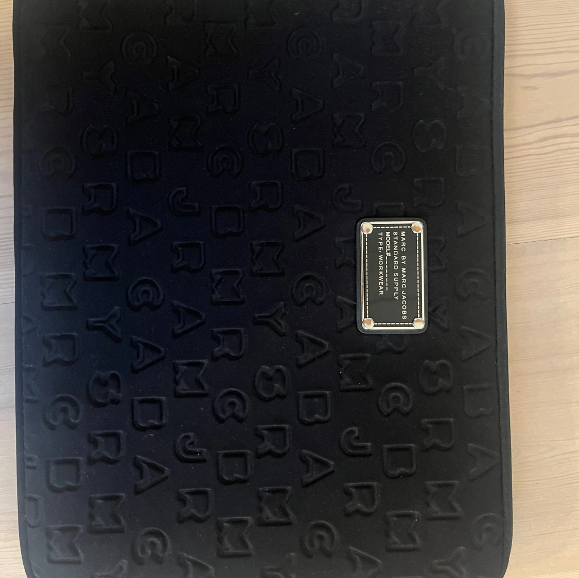 Svart datorväska från Marc by Marc Jacobs