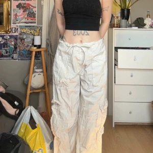 Cargo Byxor - sparsamt använda, jag är 1,63cm.