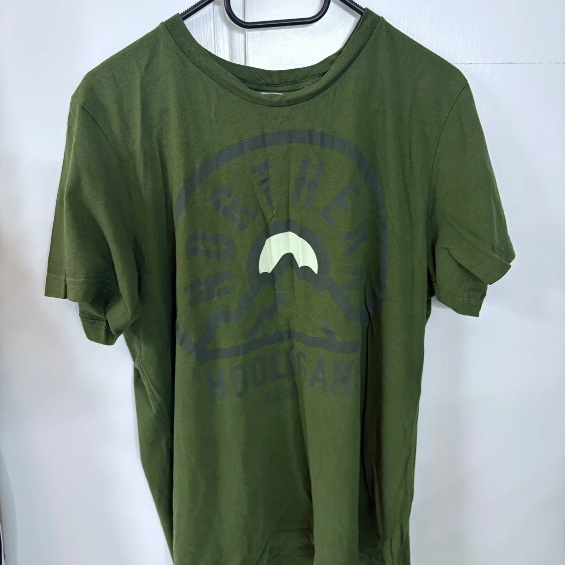 Grön t-shirt från N/H med tryck