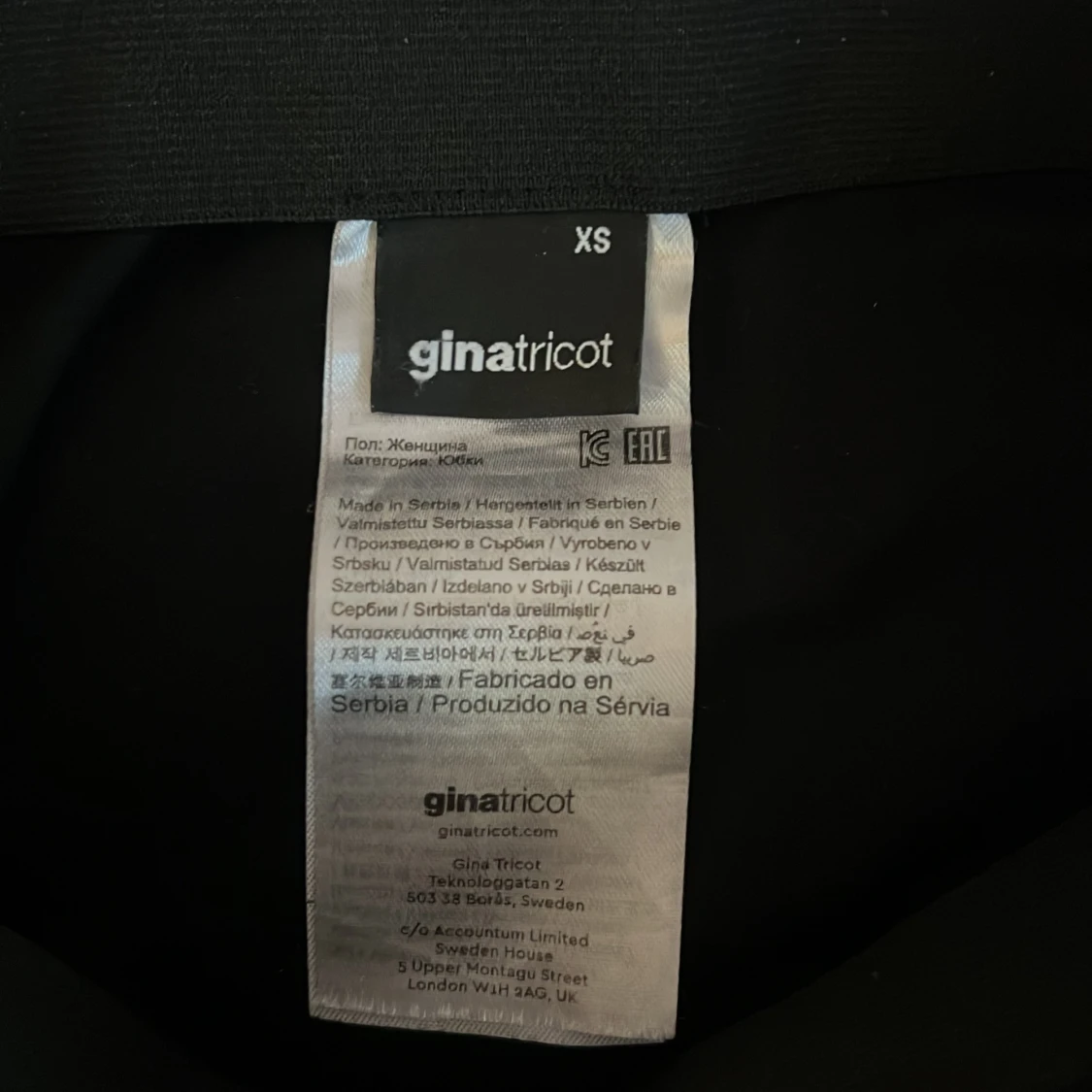 Svart kjol från Gina Tricot - 2