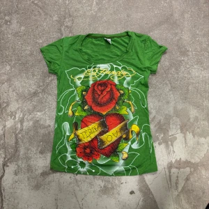 Vintage Ed Hardy Topp Sommar T-Shirt Blus Retro Y2K Emo - Väldigt retro snygg sommar topp