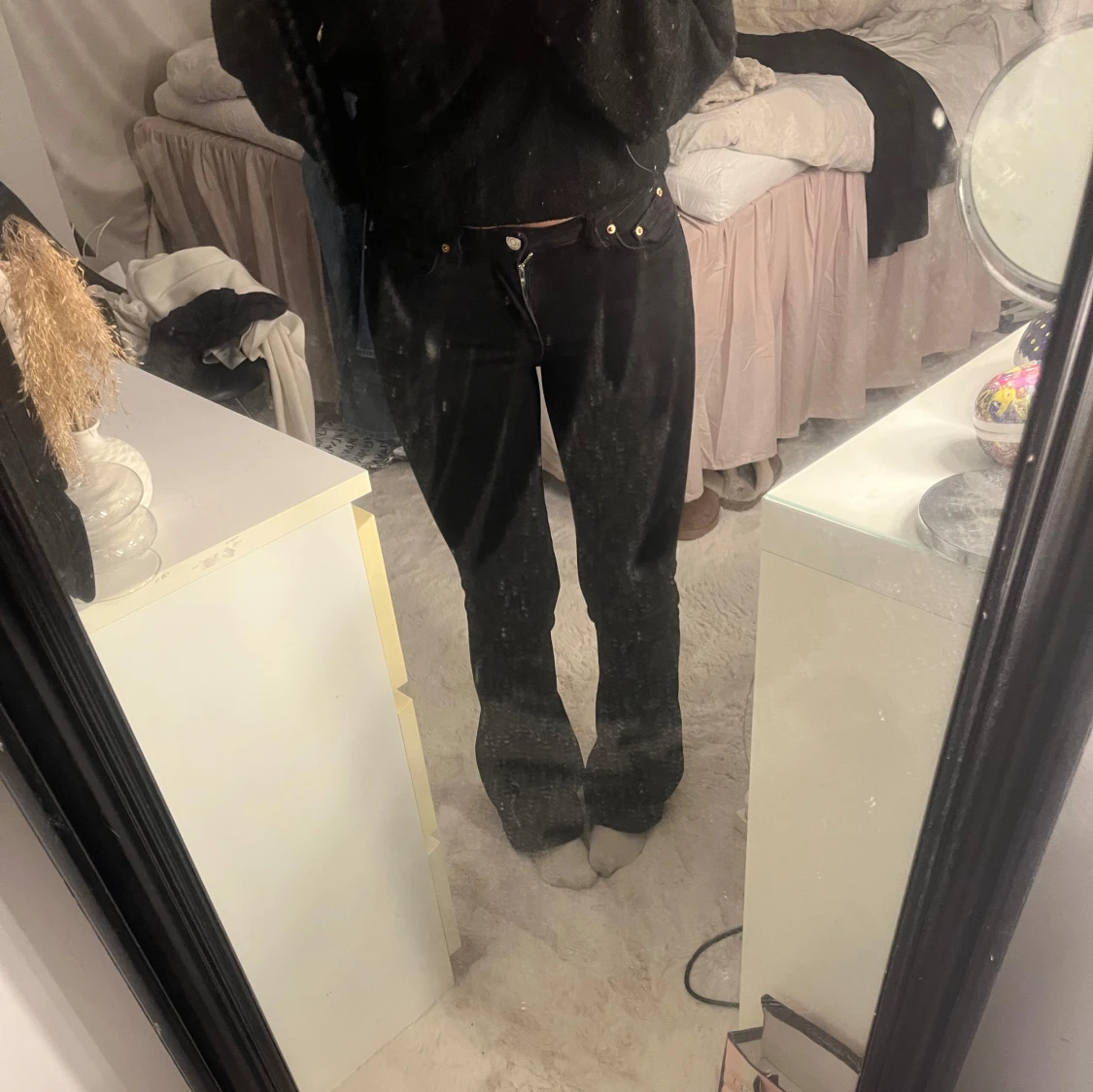 Svarta bootcut jeans från Gina - 2