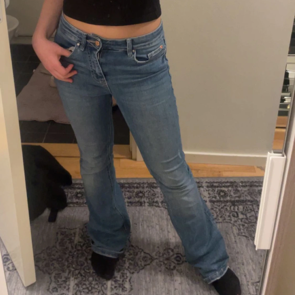 Blå bootcut jeans - 1