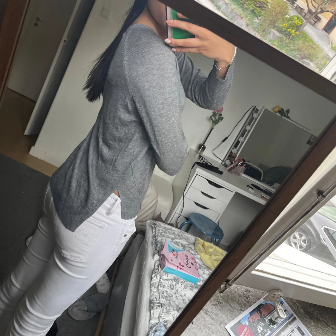 Grå tunn stickad tröja från Zara - 1