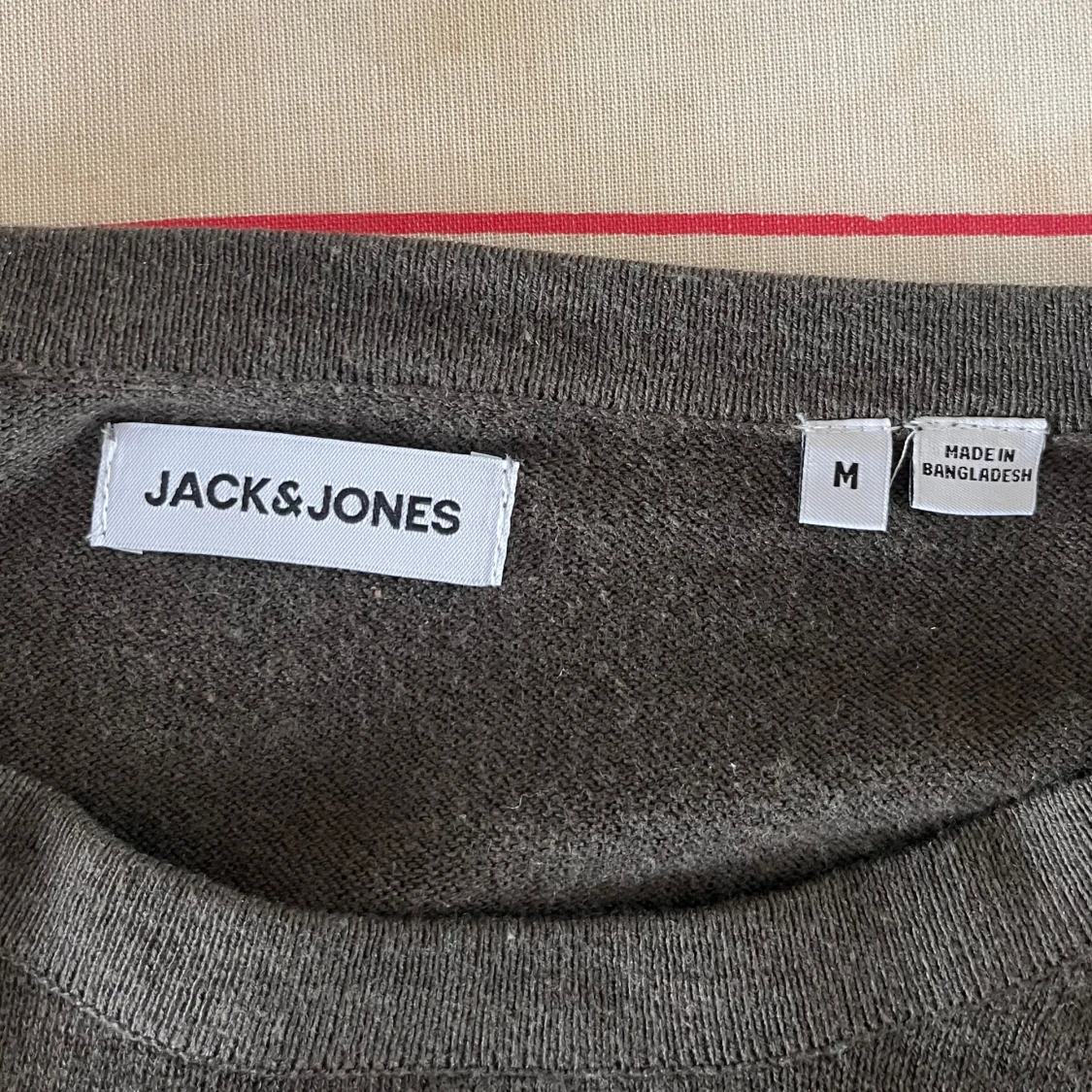 Grön långärmadtröja - 1