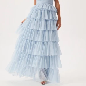 Slutsåld balklänning från bubbleroom - Slutsåld balklänning från bubbleroom, behöver dock ha klänningen den 4de juni så om du behöver den innan dess kan jag ej sälja till dig❤️. Är i storlek 34 så XS❤️ skriv om intresserad!