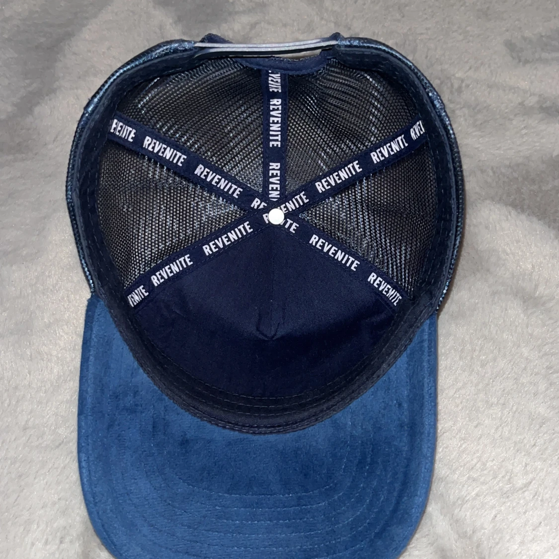 Mörkblå Monaco keps från Revenite - 2