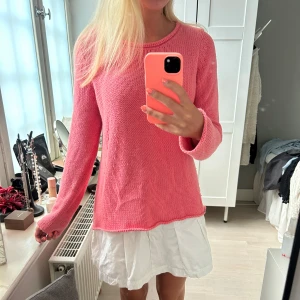 Rosa stickad tröja  - Superfin rosa stickad tröja med detaljer💕