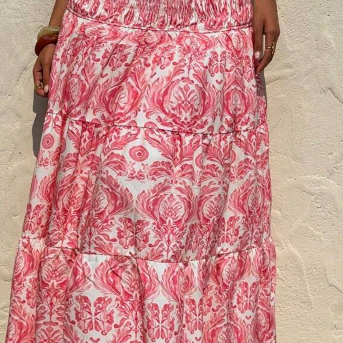 Rosa och vit kjol med mönster från shein - 1