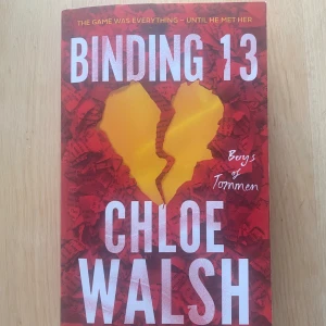 Binding 13 - En gripande berättelse om Johnny och Shannon på Tommen College, där rugby, vänskap och första kärleken står i centrum. Perfekt för dig som gillar känslostarka romaner och drama bland unga vuxna💕Svensk utgåva💕💕