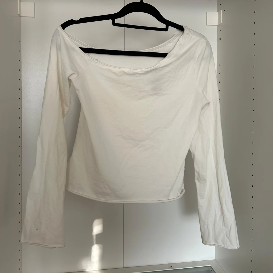 Långärmad vit topp - 1