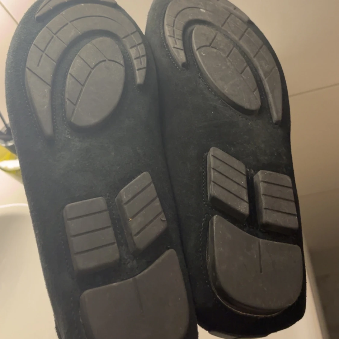 Svarta mockaloafers med rund tå - 4