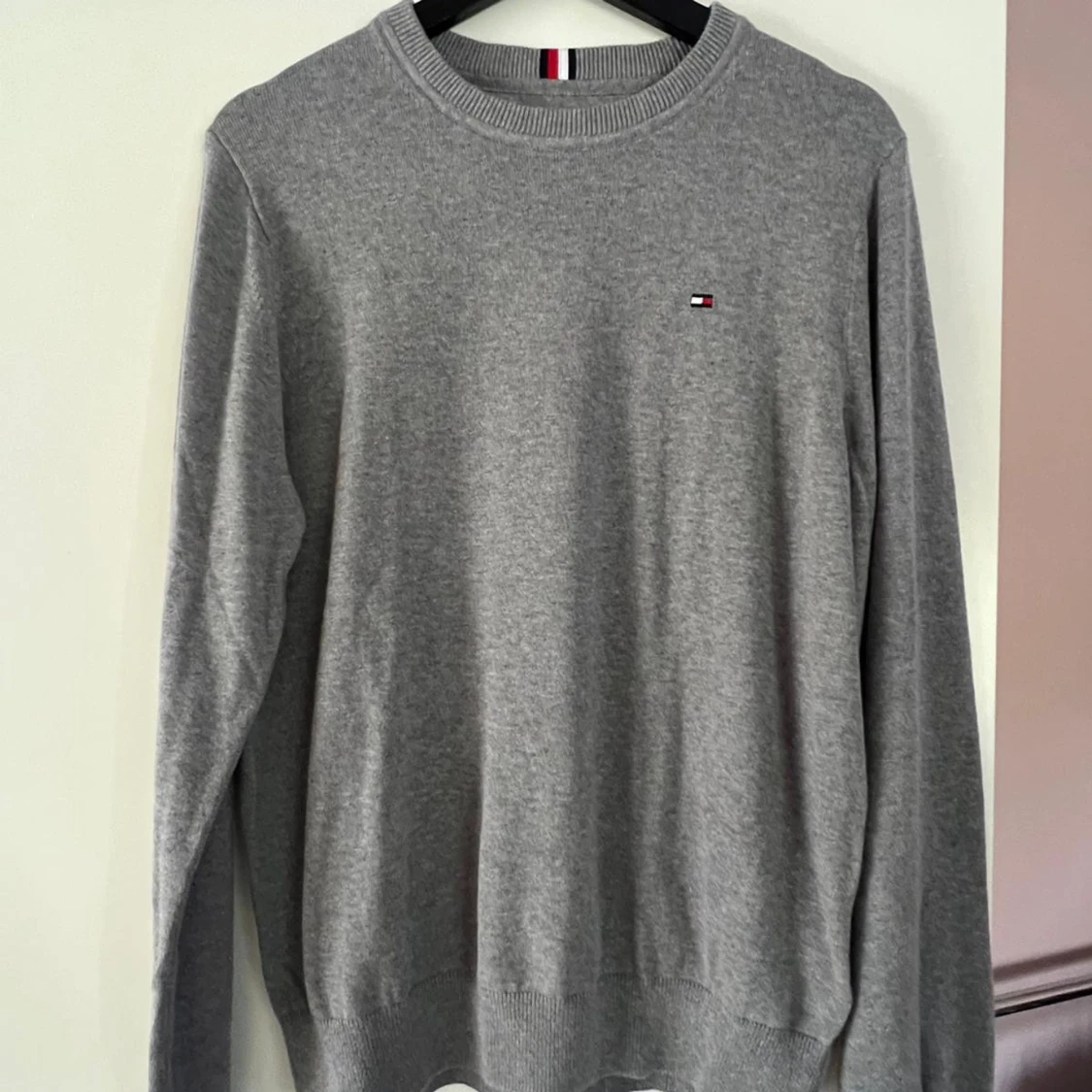 Grå stickad tröja Tommy Hilfiger