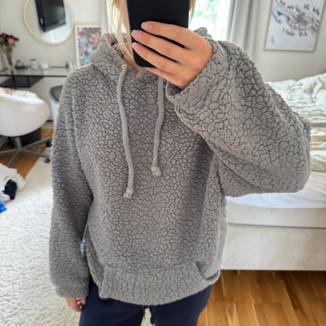 Grå teddy hoodie med huva