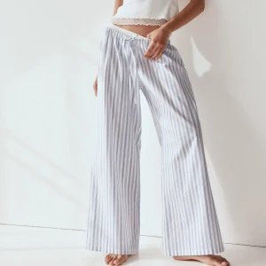 Pyjamas  - Pyjamasbyxor i bomull från H&M. Oanvända och lågmidjade 