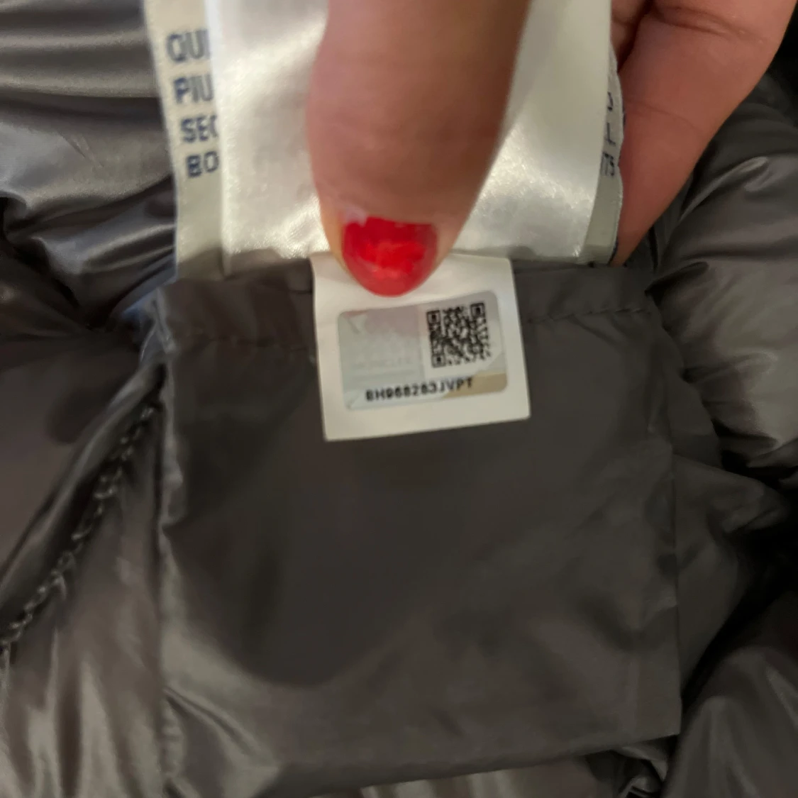 Grå Moncler dunjacka med hög krage - 3