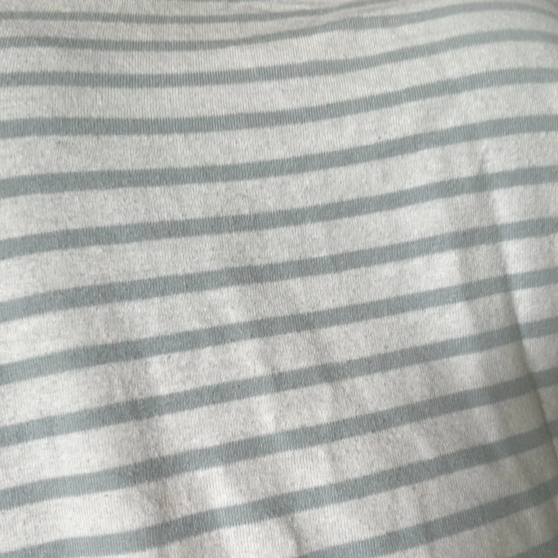 Vit och ljusgrå randig långärmad tröja - 2