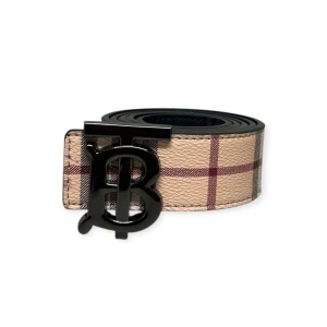 Burberry Bälte - Helt nytt aldrig använt. Storlek 110cm. Kan frakta eller mötas i Stockholm. Postar inom 24 timmar