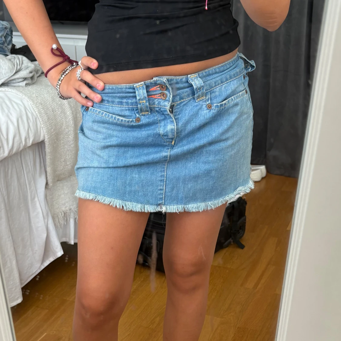 Ljusblå jeanskjol från Levi’s