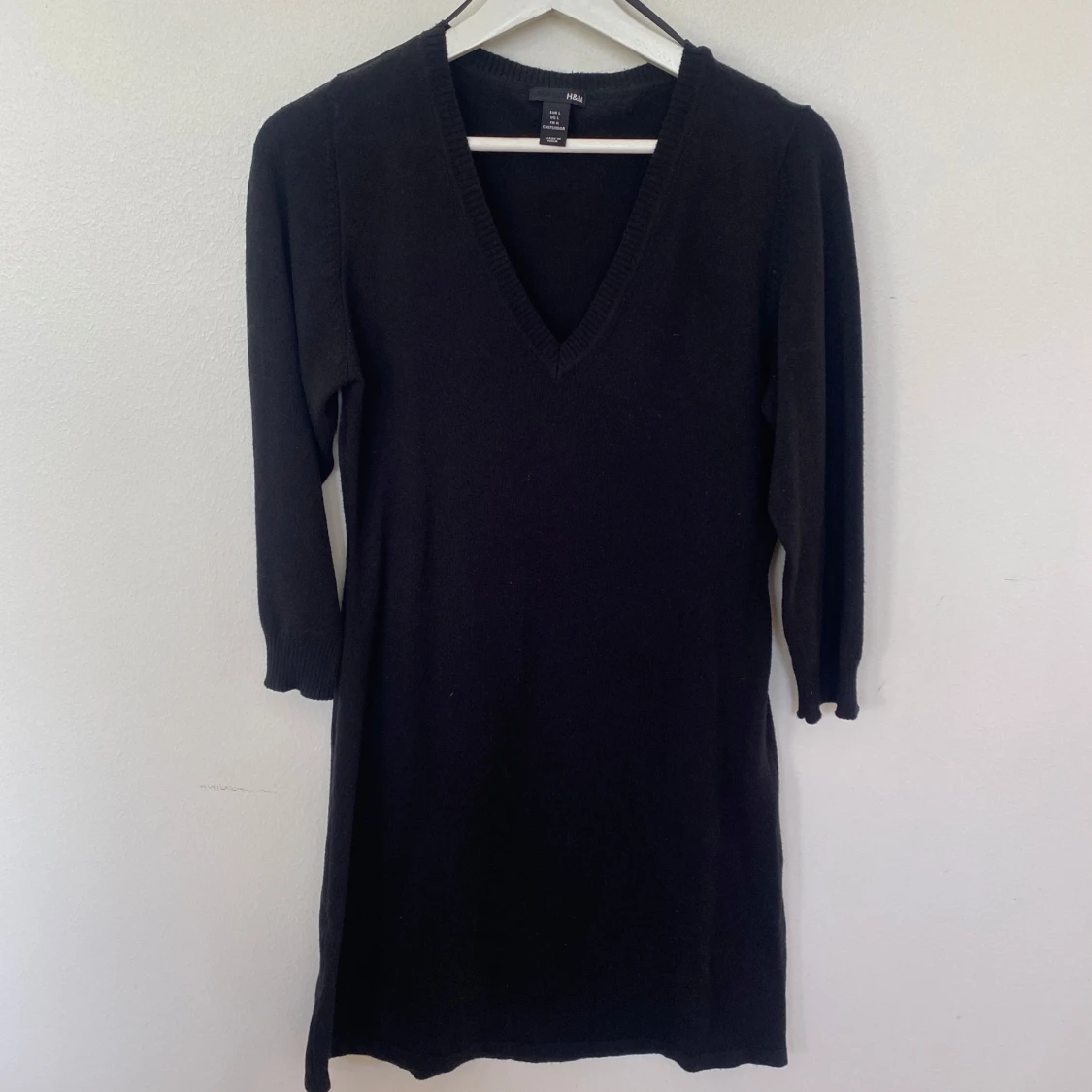 Svart stickad klänning från H&M