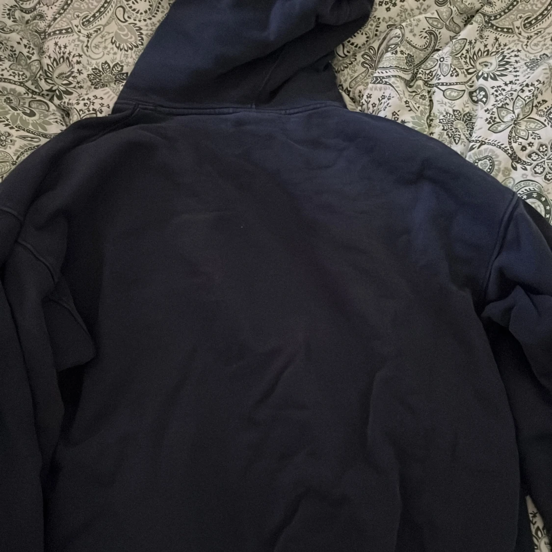 Mörkblå hoodie från Vailent - 1