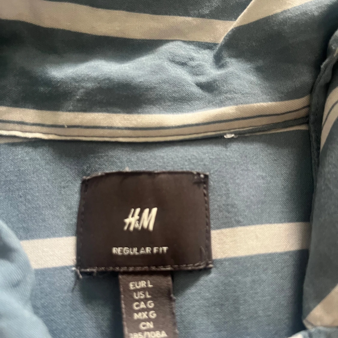 Blåvit randig skjorta från H&M - 1