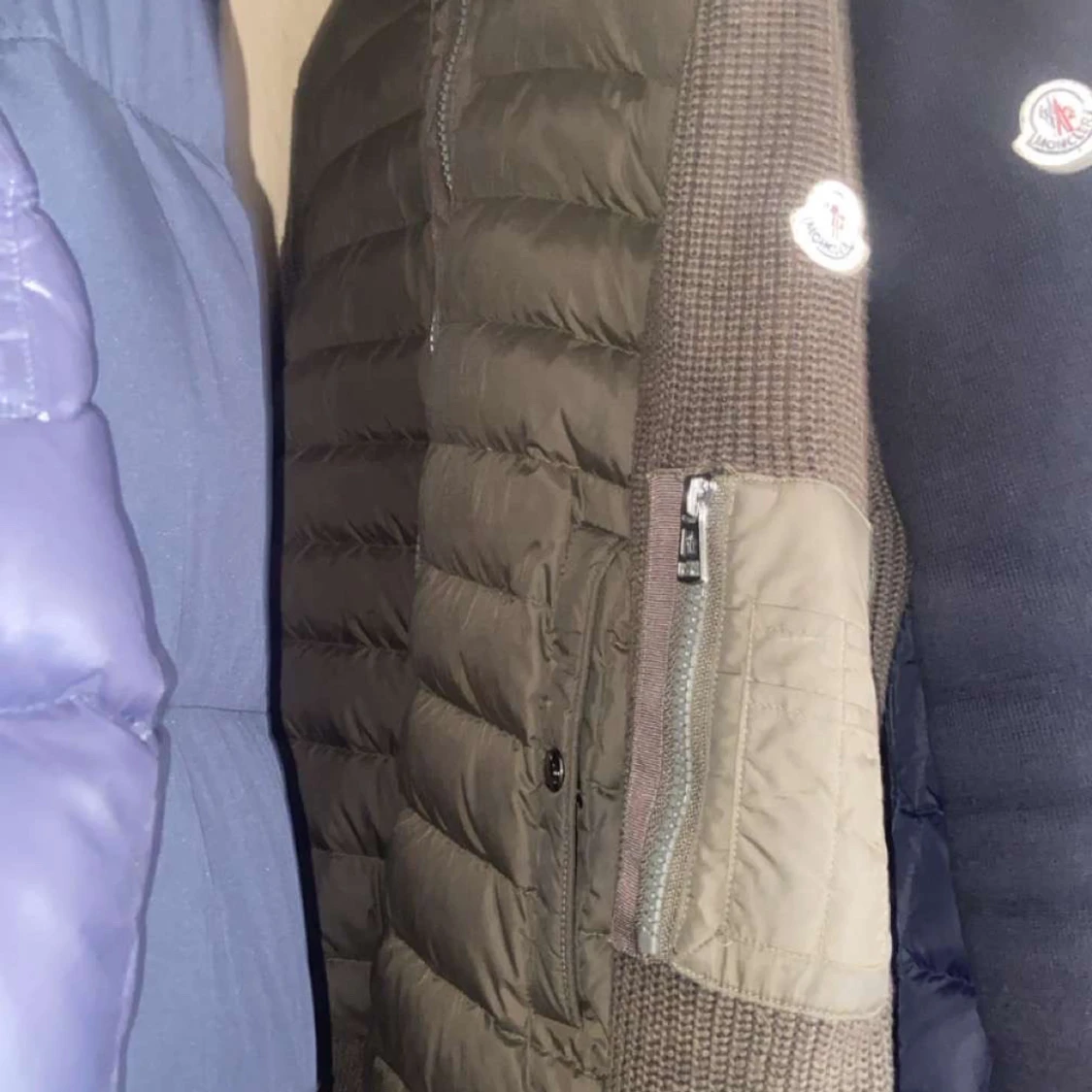 Brun Moncler dunjacka med stickade ärmar - 1