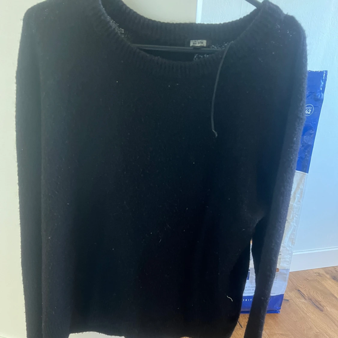 Tre stickade tröjor i neutrala färger - 2