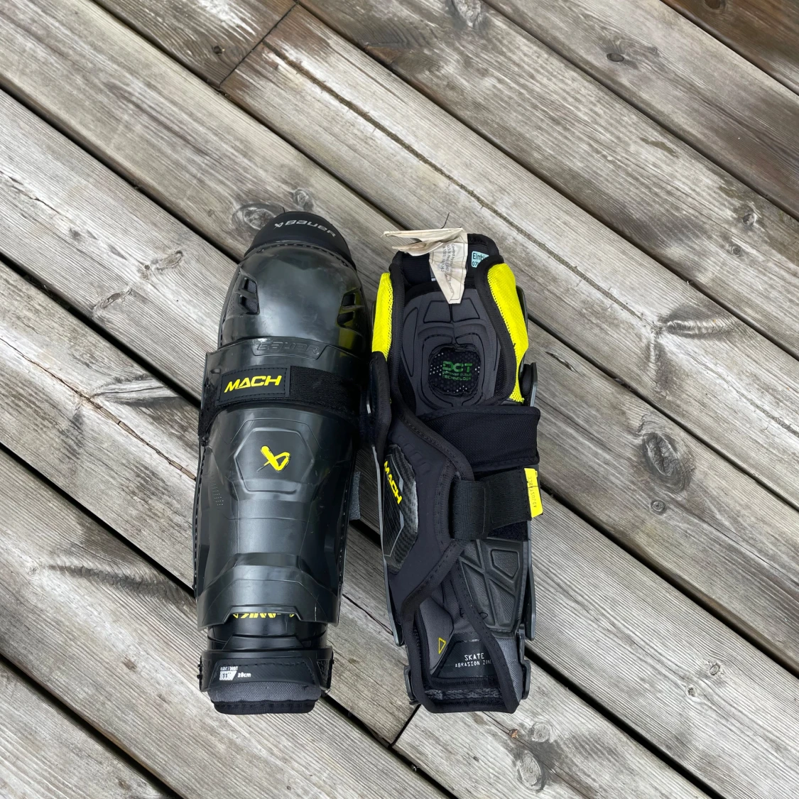 Bauer Mach hockeyskydd/benskydd  - 1