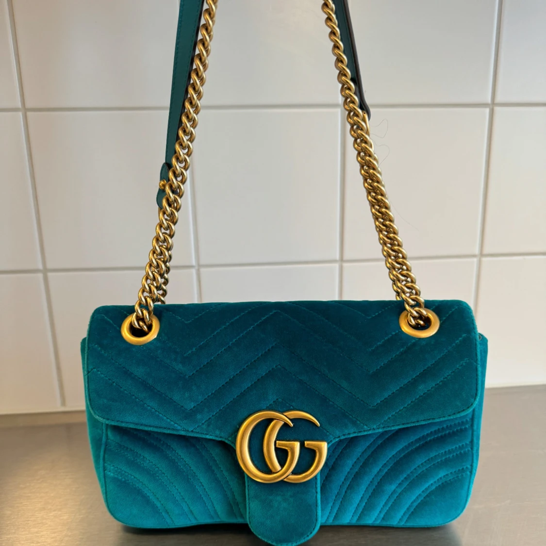 Turkos sammet axelväska från Gucci - 1