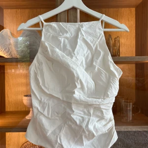 Zara topp/linne - Fint skick inte mycket använd