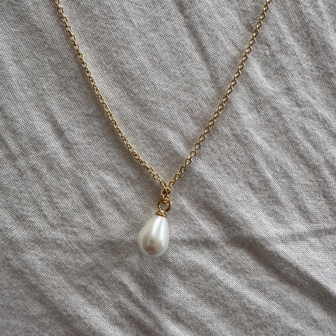 Guldhalsband från snö of sweden - 1