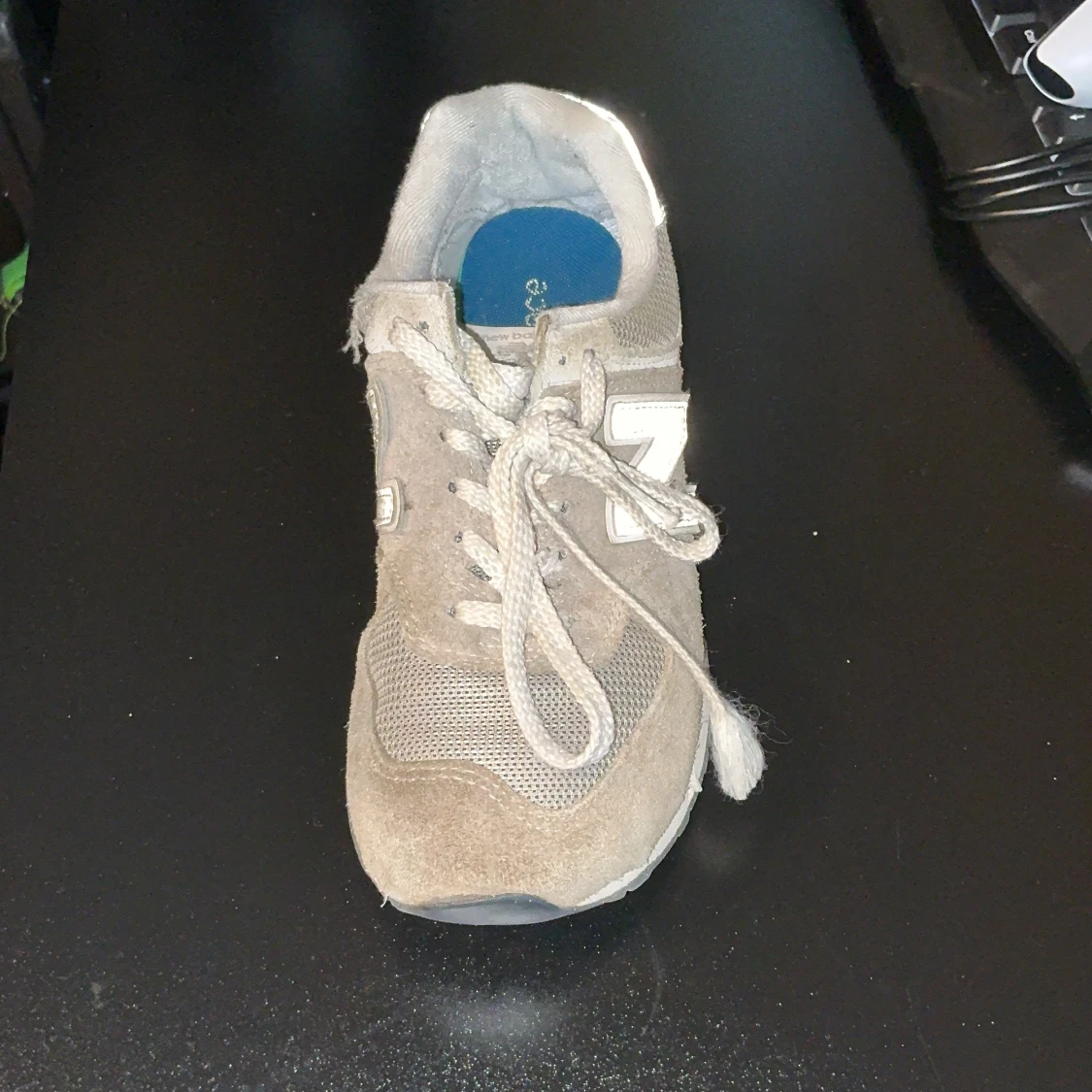 Grå New Balance sneakers i mocka - 3