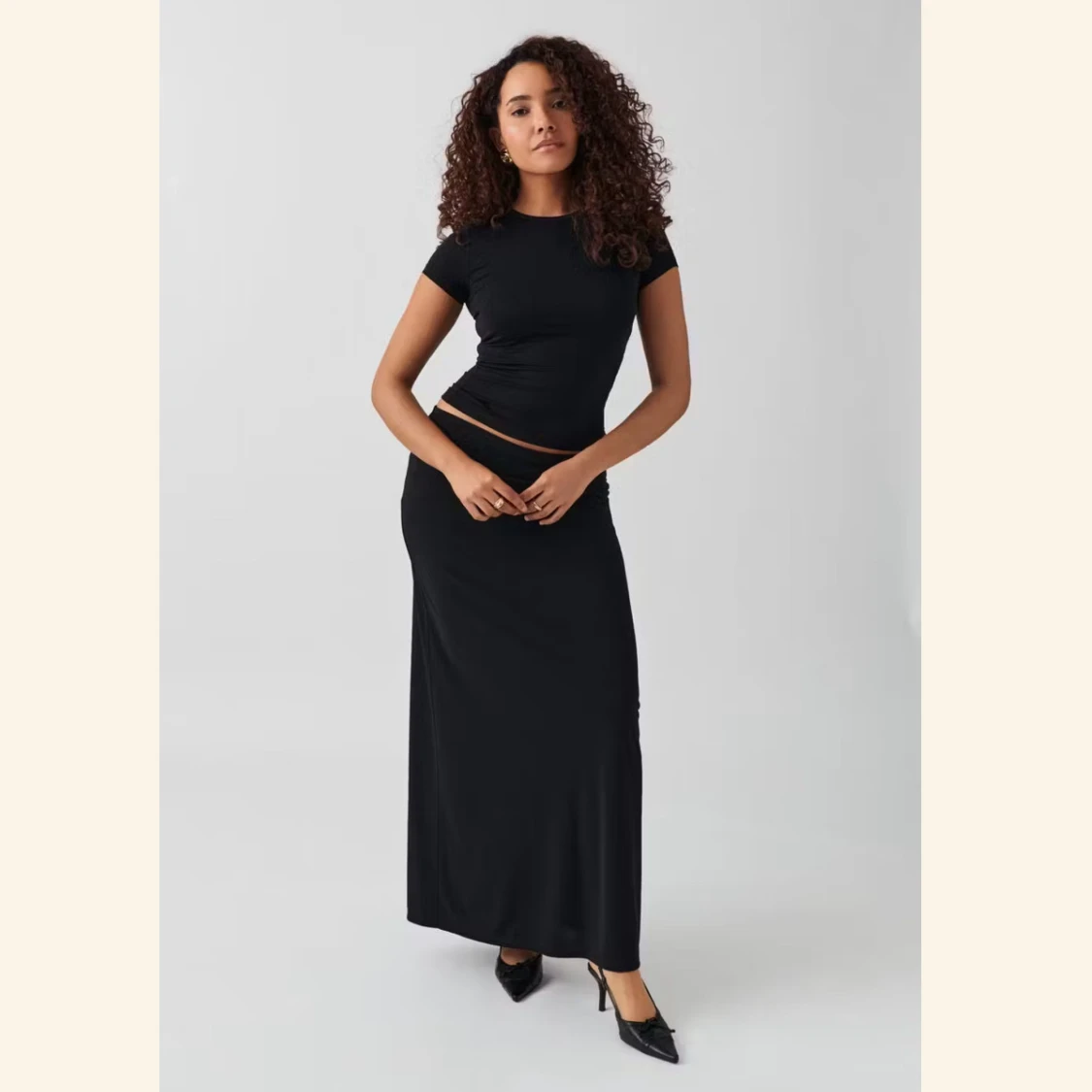 Low waist maxi skirt